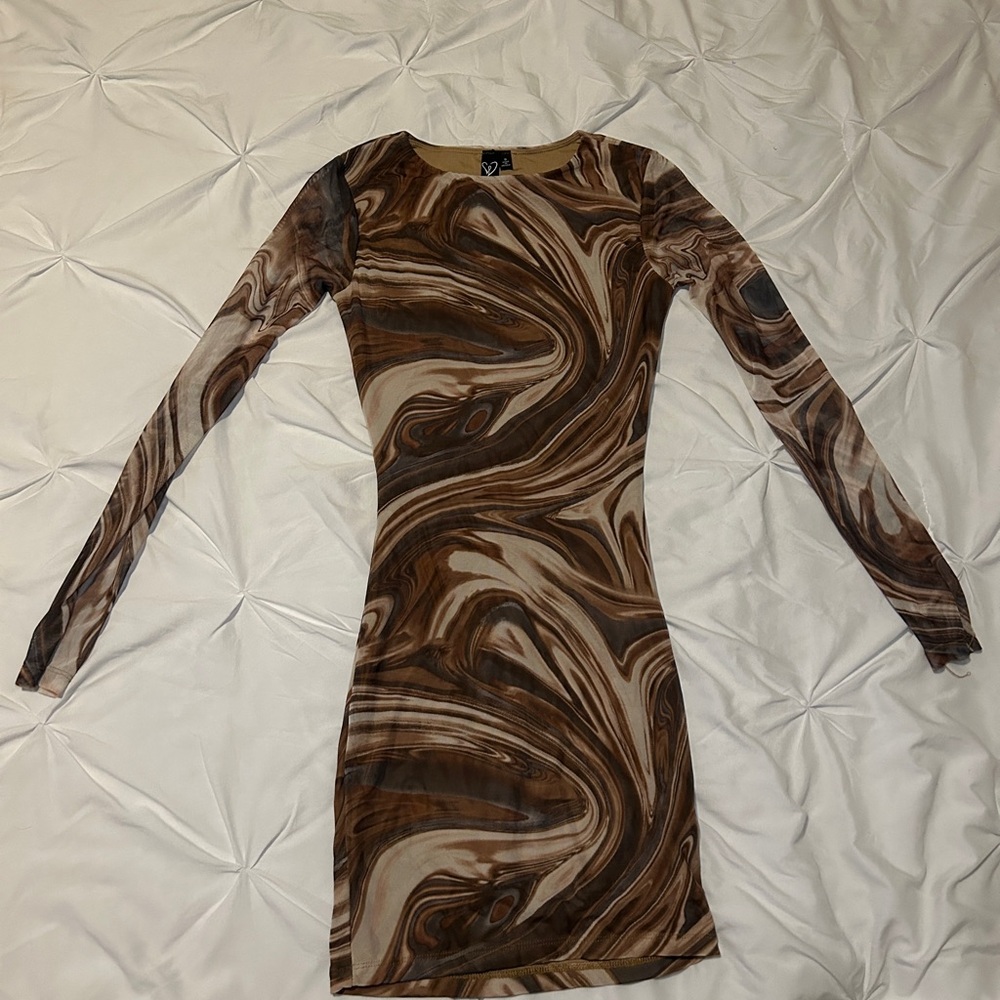 Windsor Brown Swirl Long-Sleeve Mini Dress